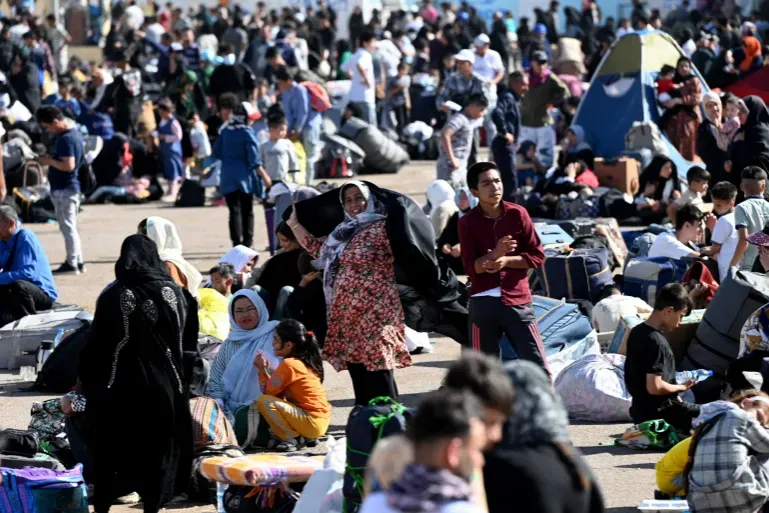حملة طارئة لدعم العائدين الأفغان من الترحيل الجماعي